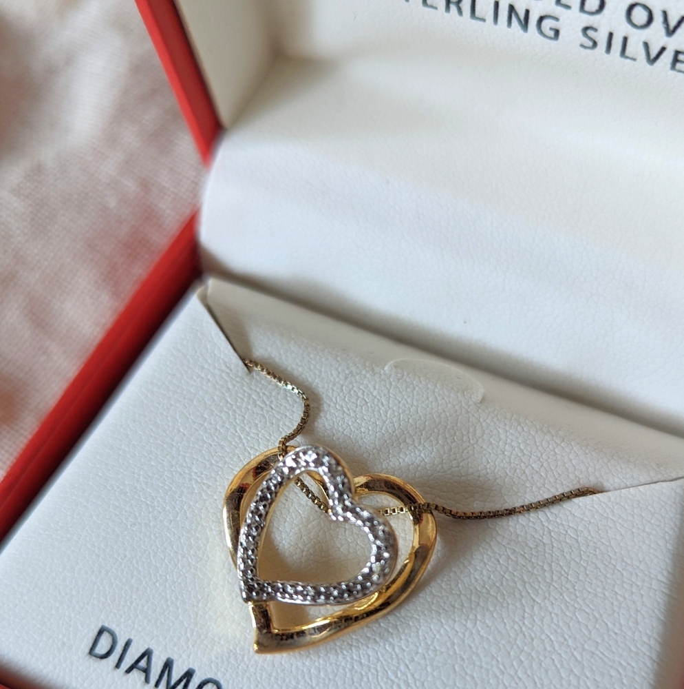 🆕 heart gold and silver necklace with stunning diamonds